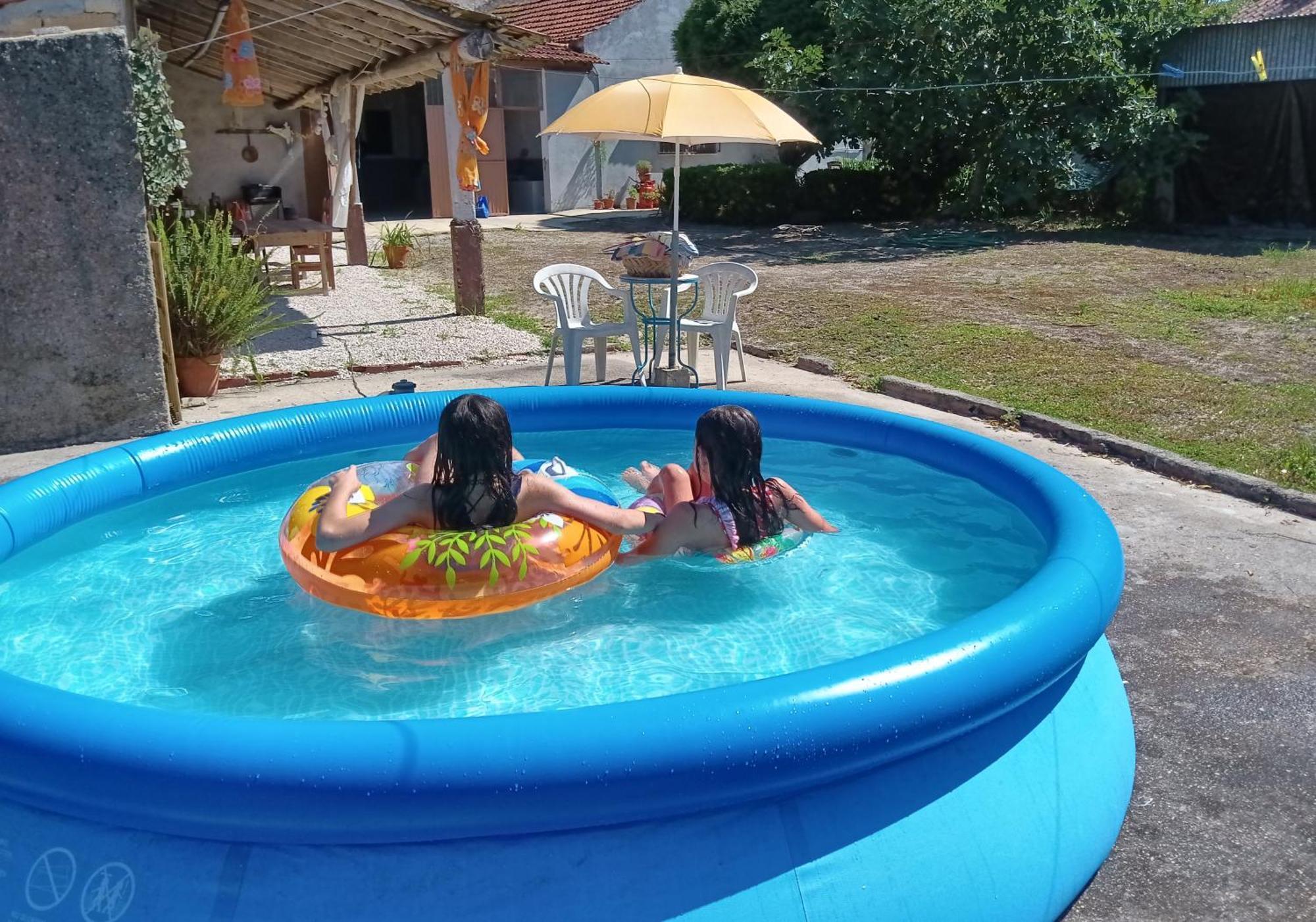 Casa Da Vovo Ceu - Casa De Campo Gandaresa - Country House, Entre Coimbra E Aveiro, A 15 Minutos Carro Praia Mira - Quintal Com Piscina Insuflavel カンタニェデ エクステリア 写真